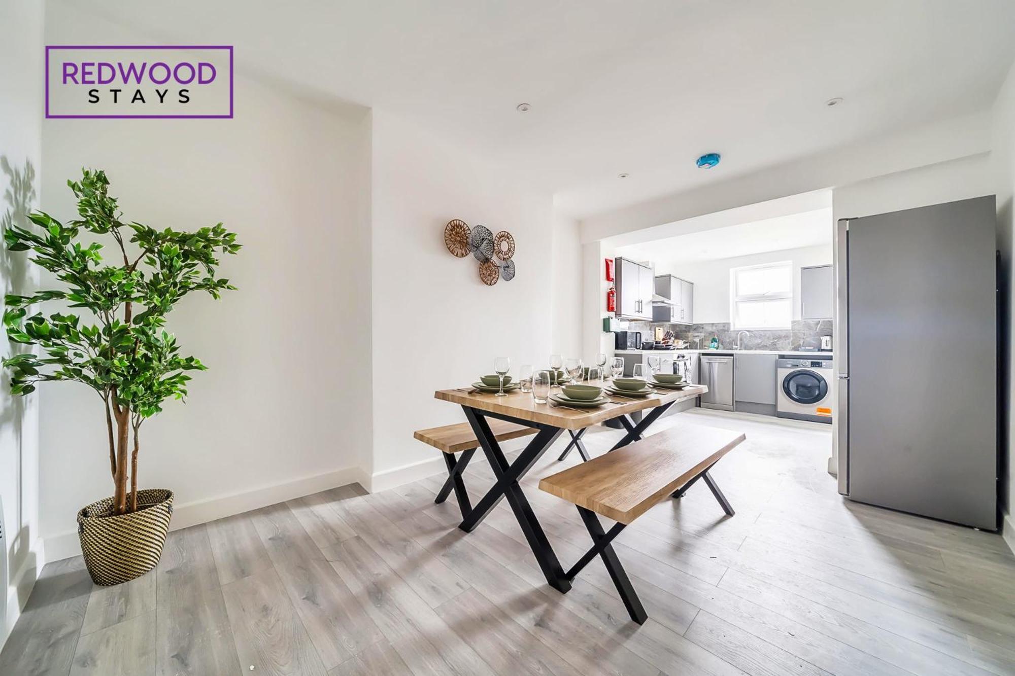 Brand New, 2 Bed 1 Bath, Modern Town Center Apartment, Free Wifi & Netflix By Redwood Stays الدرشوت المظهر الخارجي الصورة